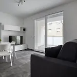 Just Urban Stays - Apartment With 40Sqm Terrace - Solari