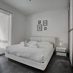 Just Urban Stays - Apartment With 40Sqm Terrace - Solari